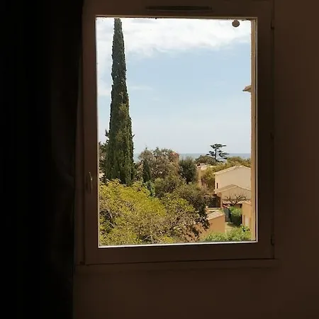 شقة Deux Pieces Avec Vue Mer Fréjus